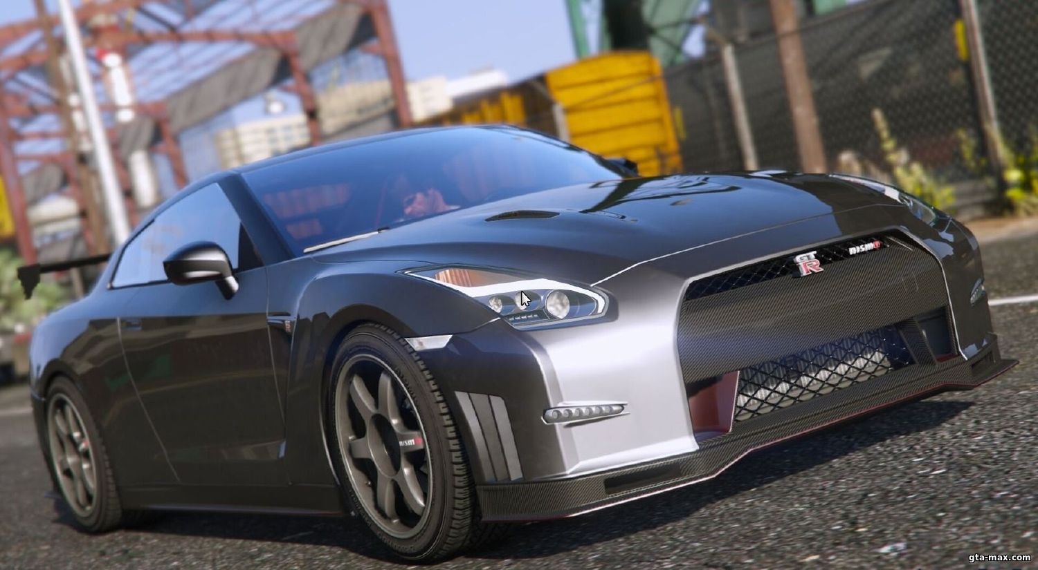 Nissan GTR
